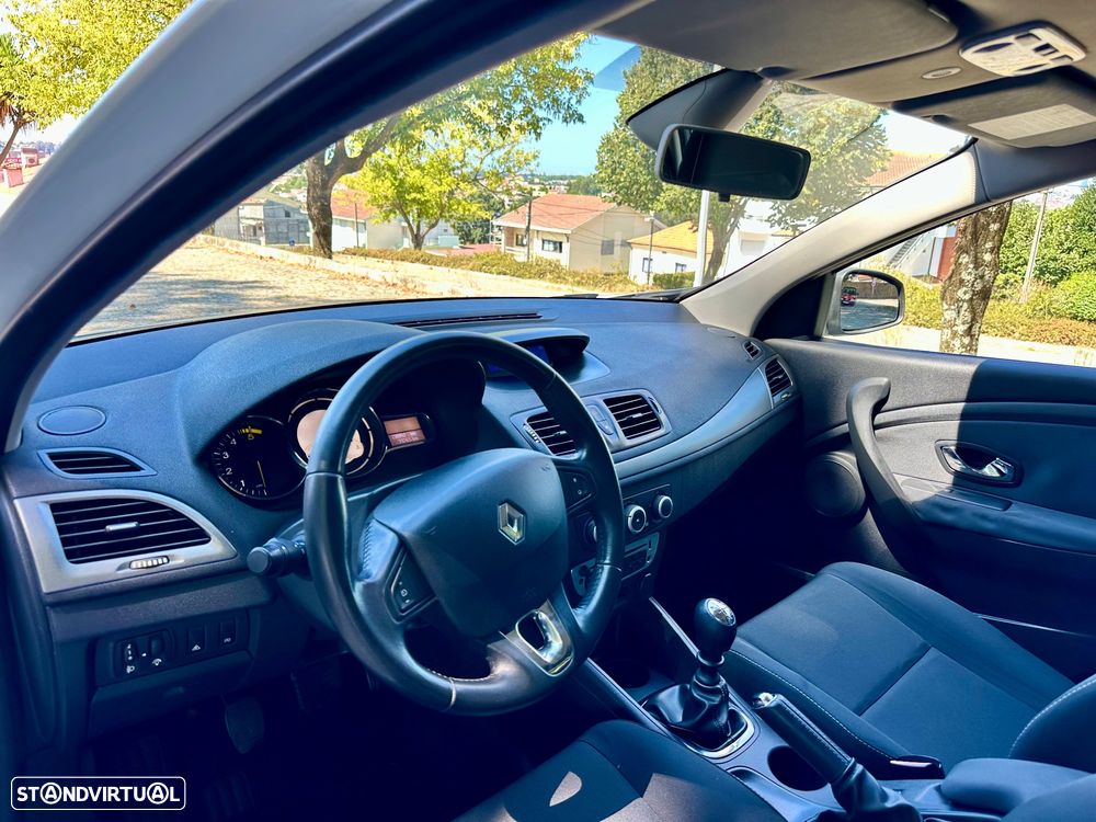 Renault Mégane 1.5 dCi Dynamique - 17