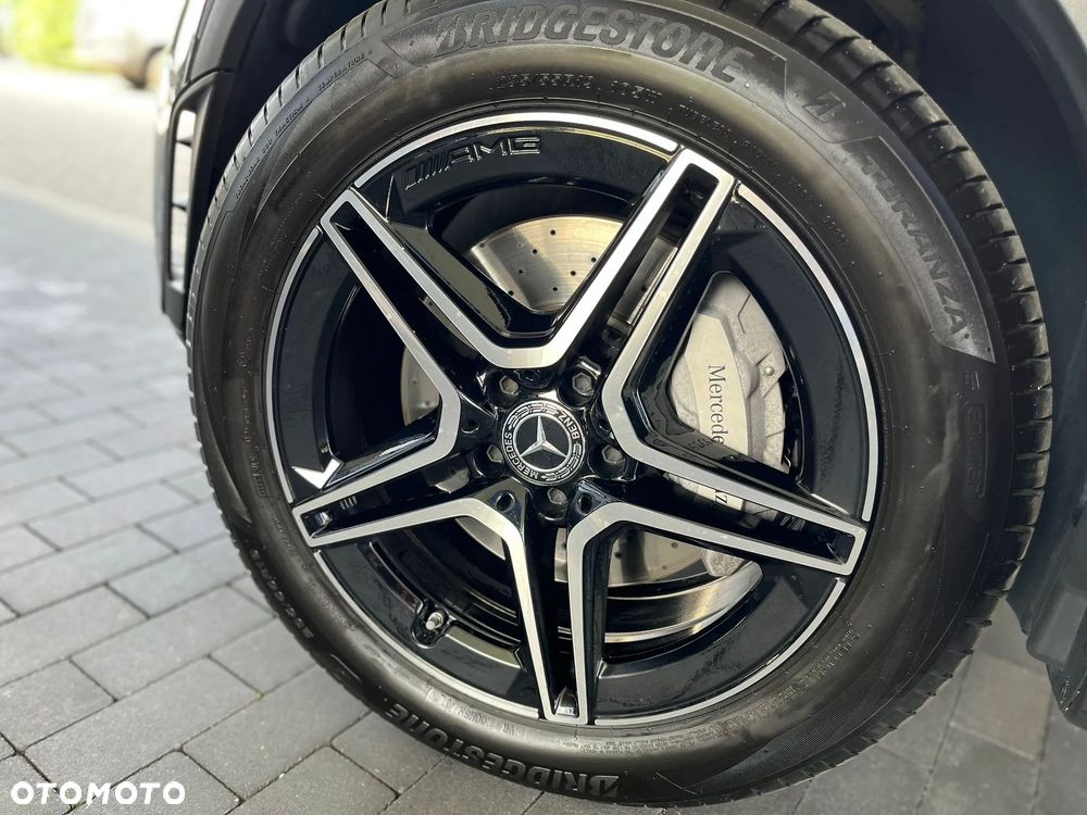 Mercedes-Benz GLC 300 e 4-Matic - 36