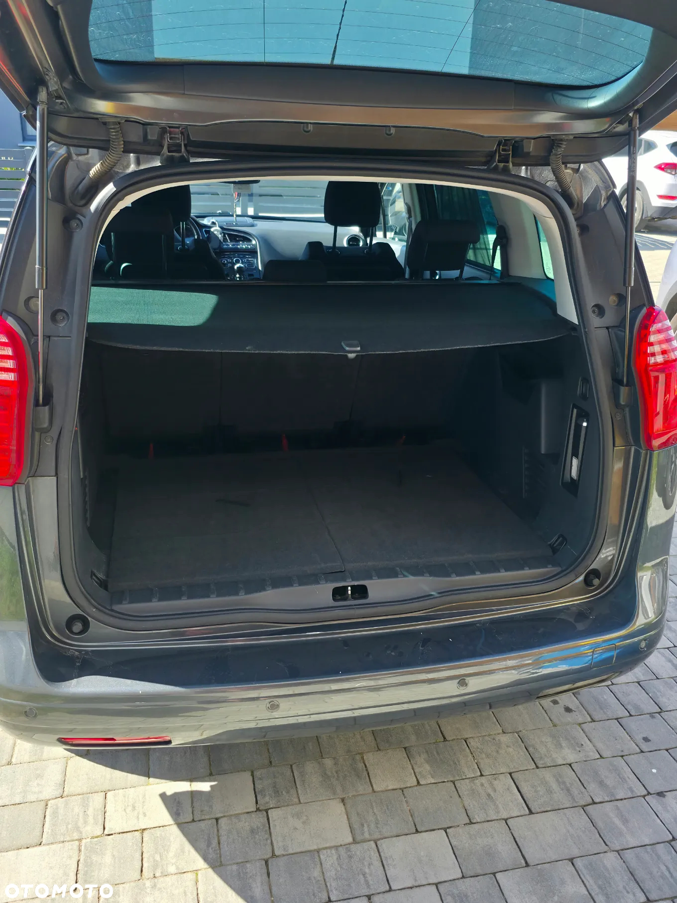 Peugeot 5008 2.0 HDi Family - 17