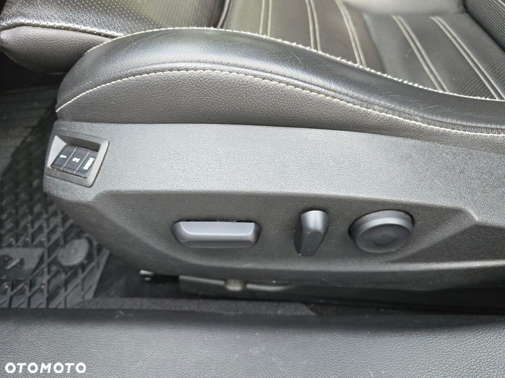 Opel Insignia 2.0 BiTurbo CDTI 4x4 Sport - 25