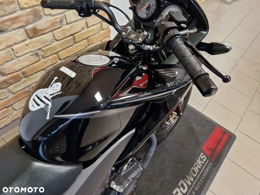Honda CBF - 30