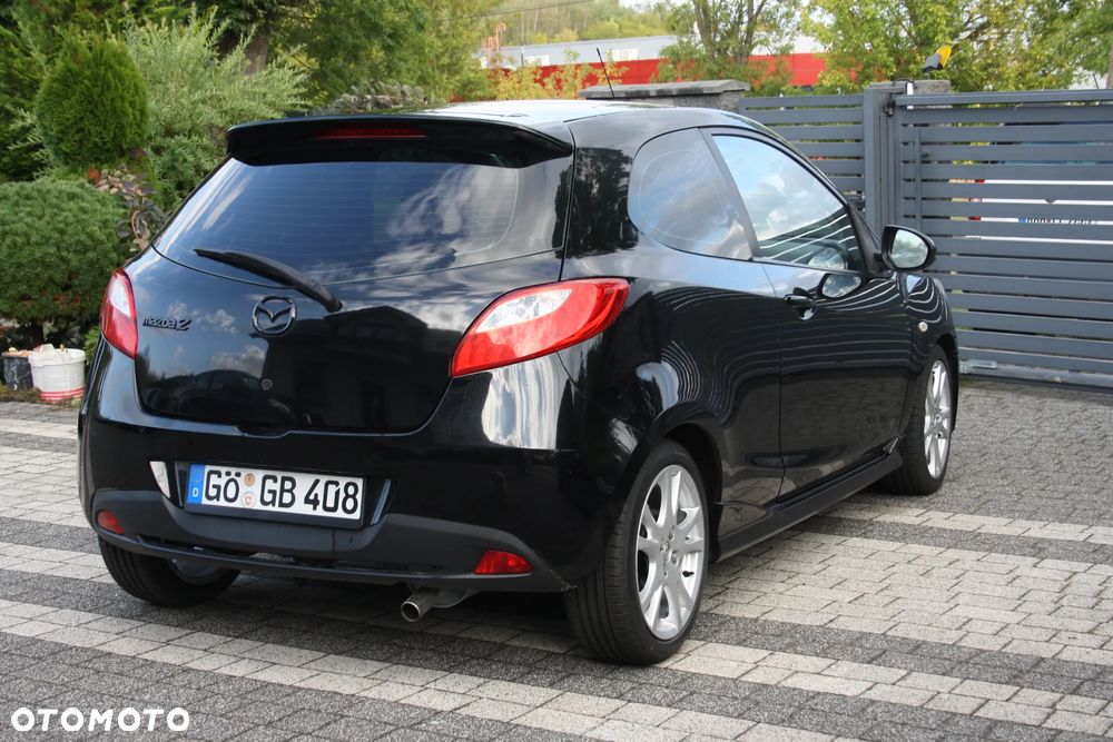 Mazda 2 2009 photo 5