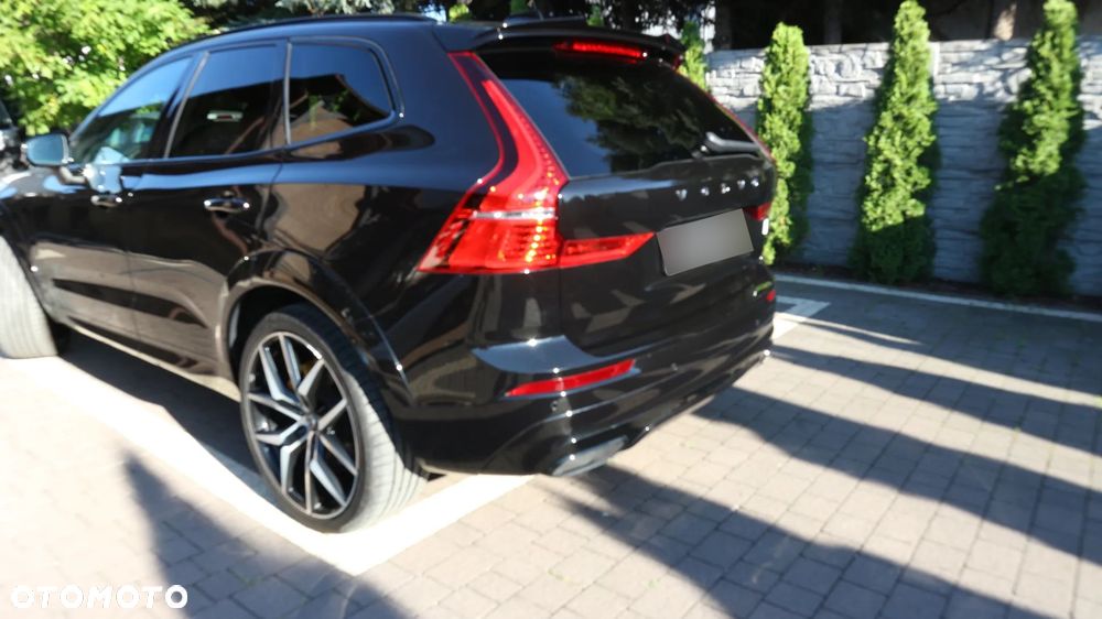 Volvo XC 60 T5 AWD R-Design - 4