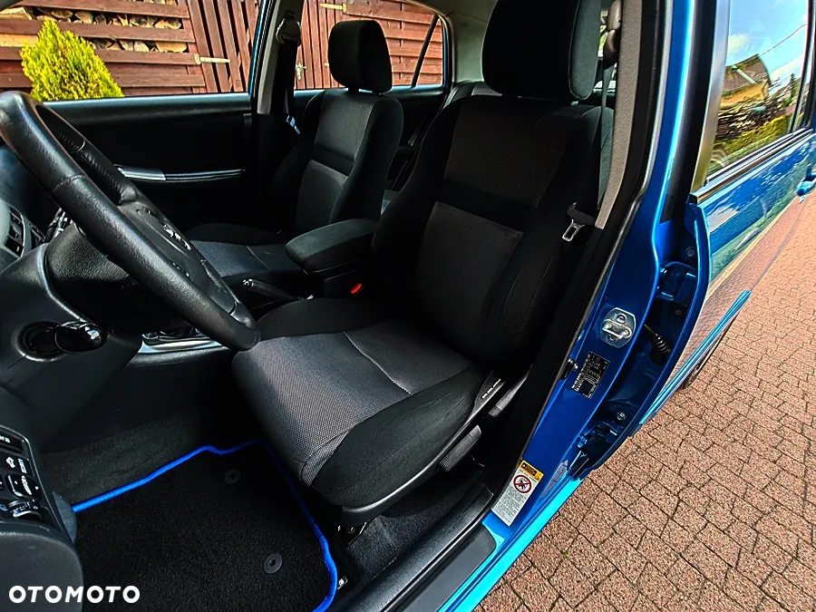 Toyota Corolla 1.4 VVT-i Edition - 28