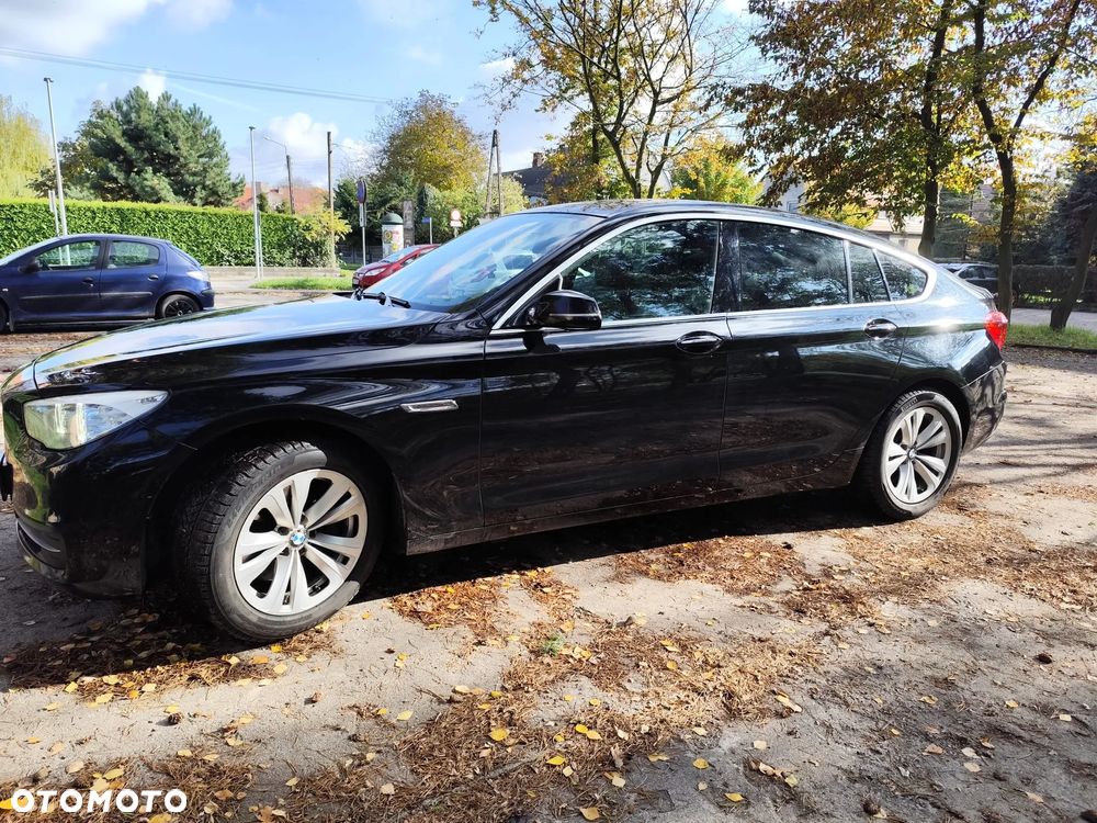 BMW 5GT - 5
