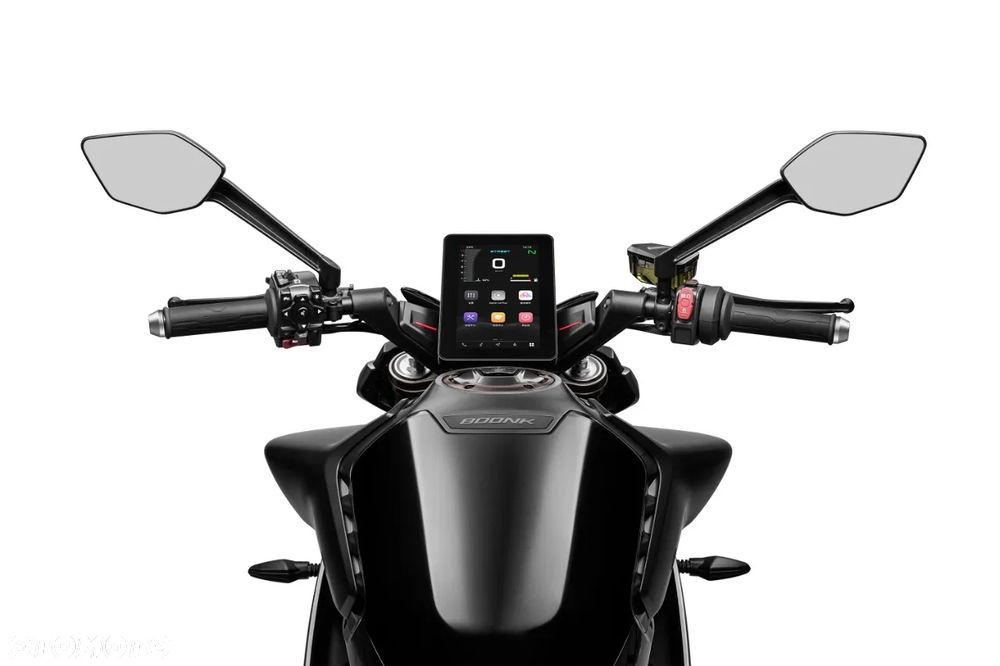 CFMoto NK - 8