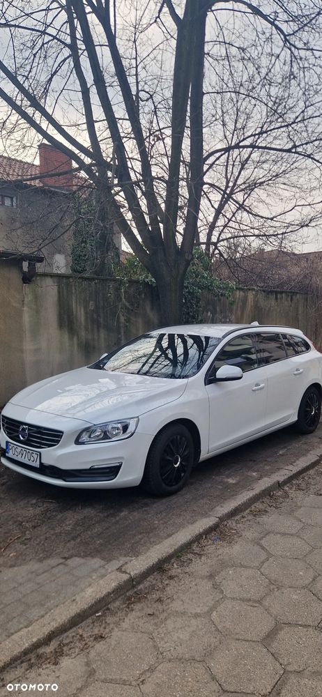 Volvo V60 D2 Momentum - 4