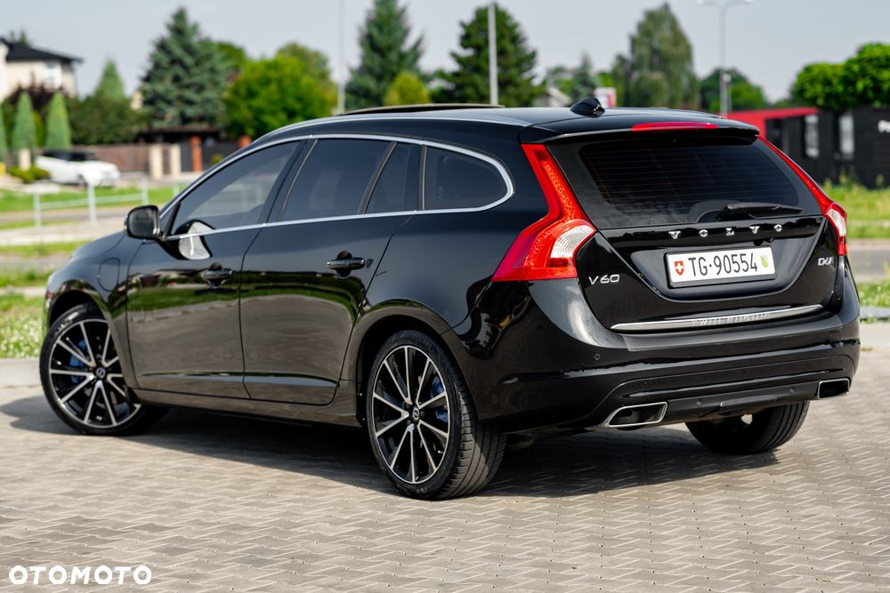 Volvo V60 D6 AWD Plug-in Hybrid Summum - 13