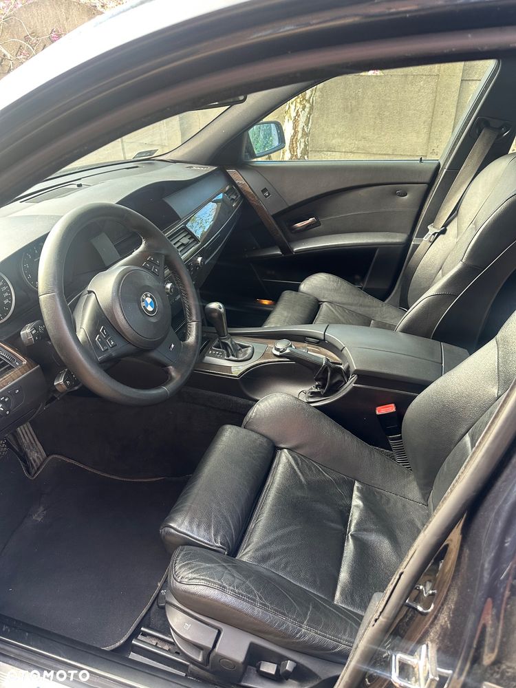 BMW Seria 5 525i - 6