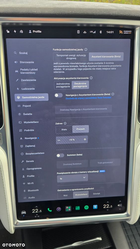 Tesla Model X - 34
