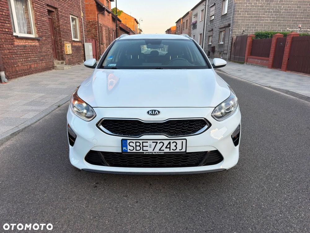 Kia Ceed 1.6 CRDi mHEV M - 9