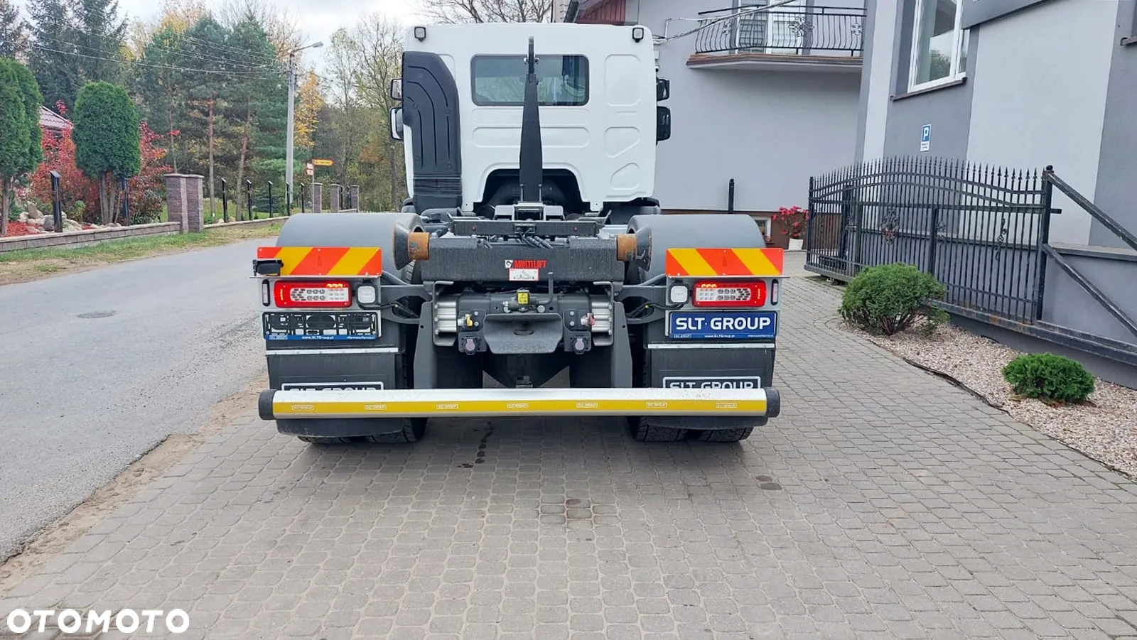 Renault D WIDE 320 - 8