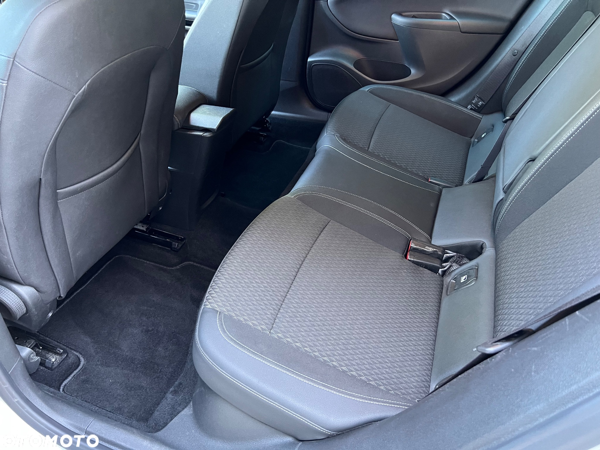Opel Astra 1.6 CDTI Sports Tourer Active - 12