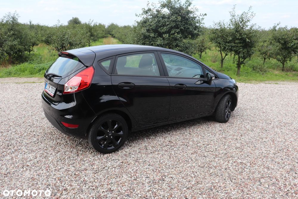 Ford Fiesta 1.25 Celebration - 14