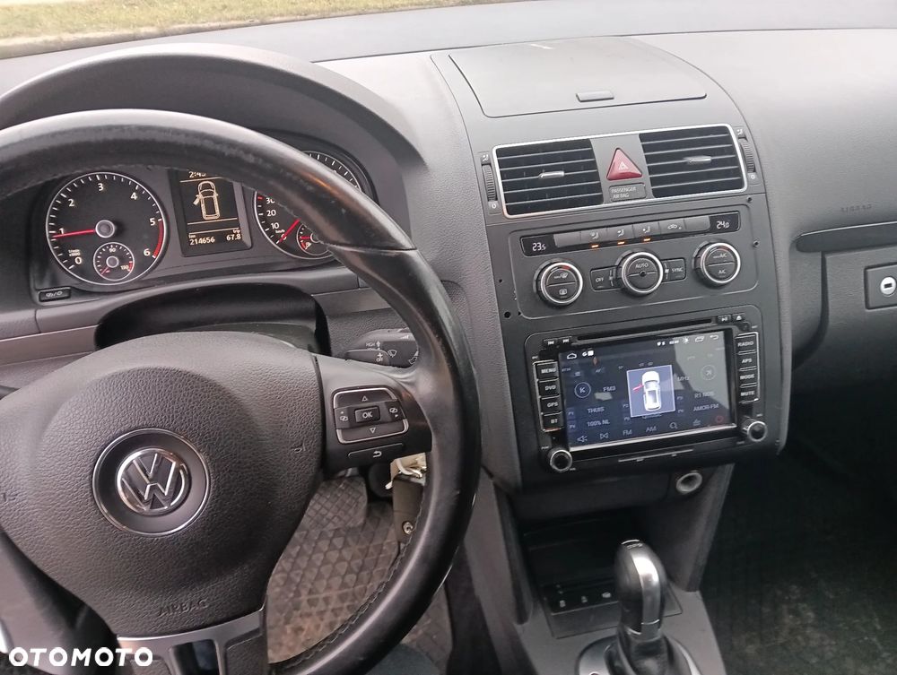 Volkswagen Touran 2.0 TDI DPF BlueMotion Technology DSG Comfortline - 35