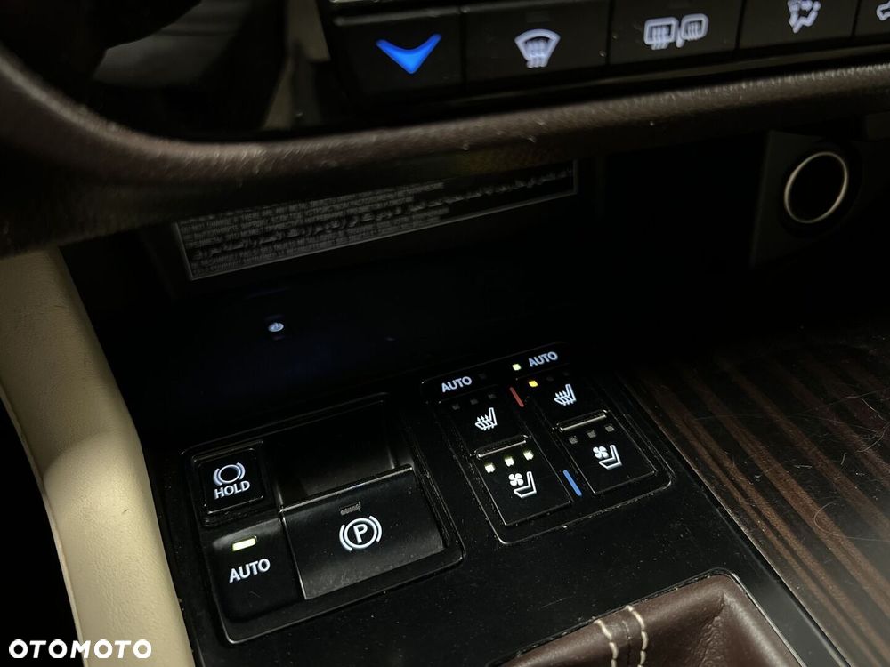 Lexus RX 450h Prestige - 30