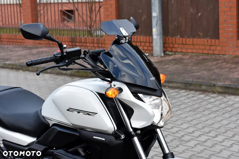 Honda CTX - 4