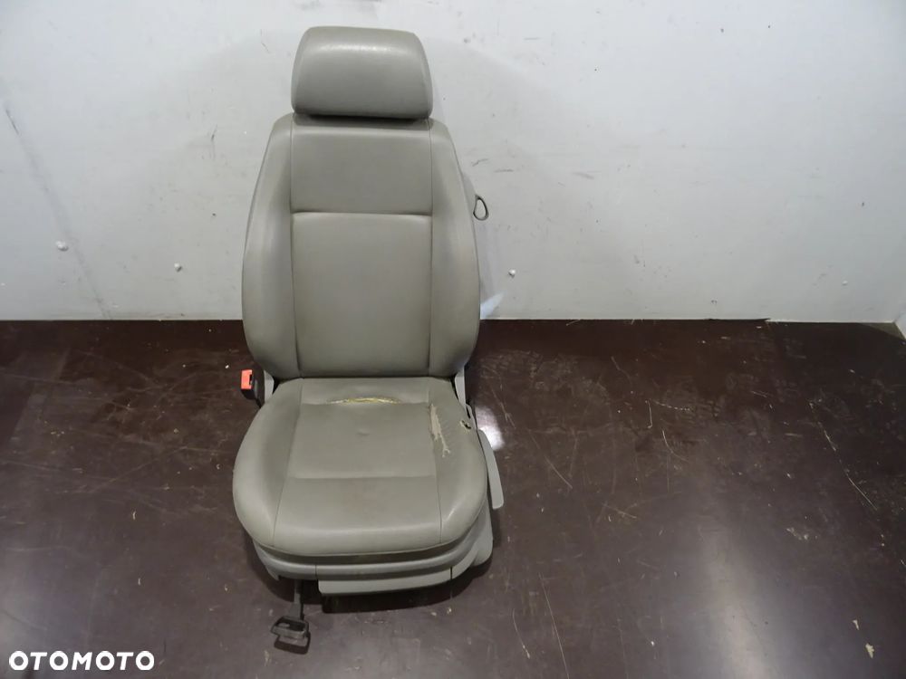 VW CADDY III 03-10 1.9 TDI KANAPA FOTEL FOTELE PASY - 17