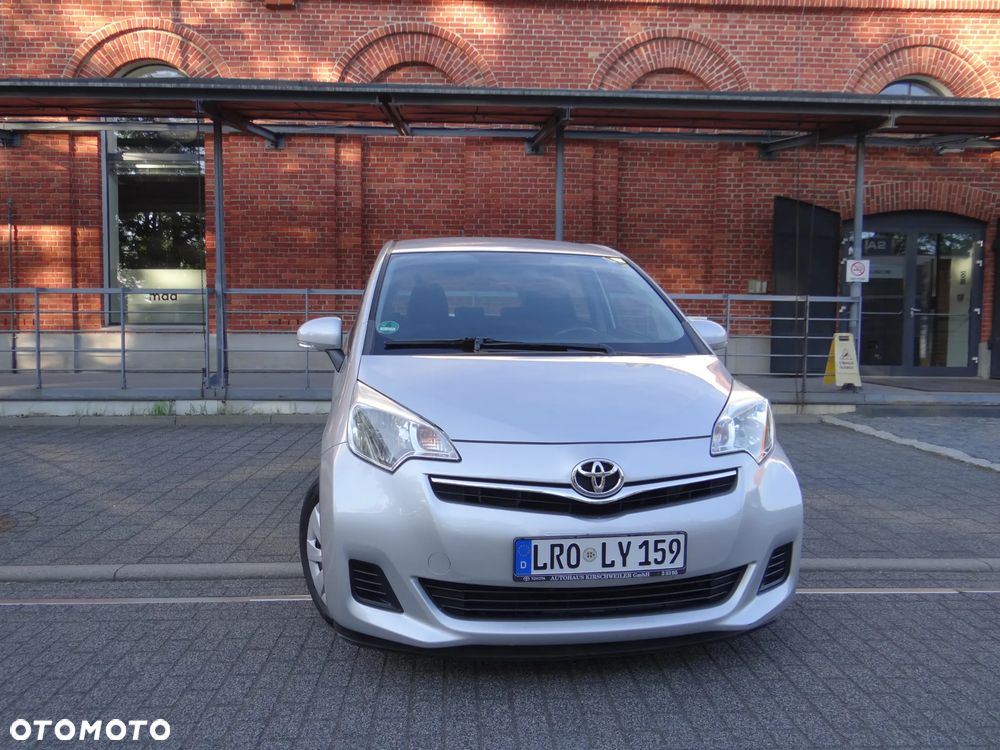 Toyota Verso S 1.33 VVT-i Club - 2