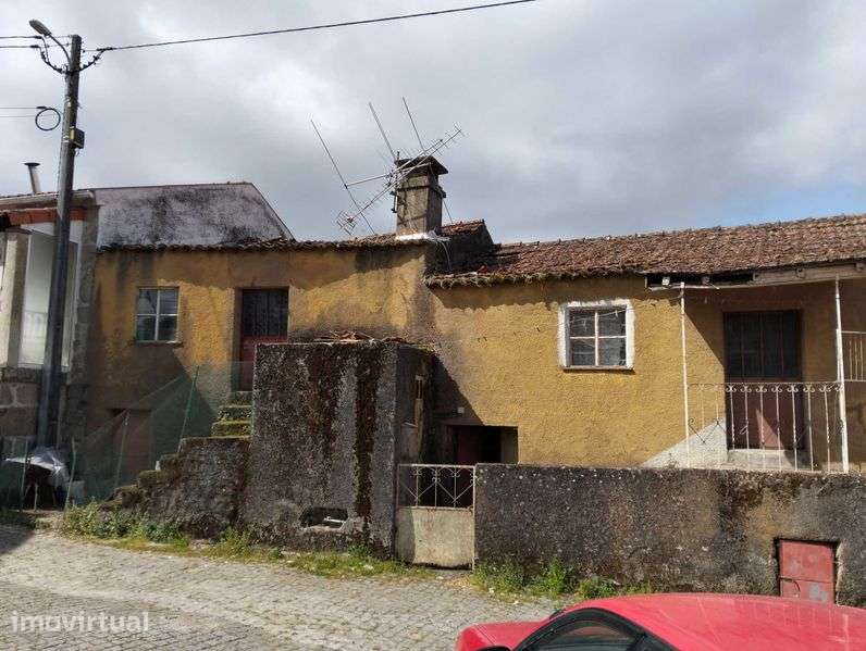 Casa de habitação para reconstrução - Grande imagem: 2/12