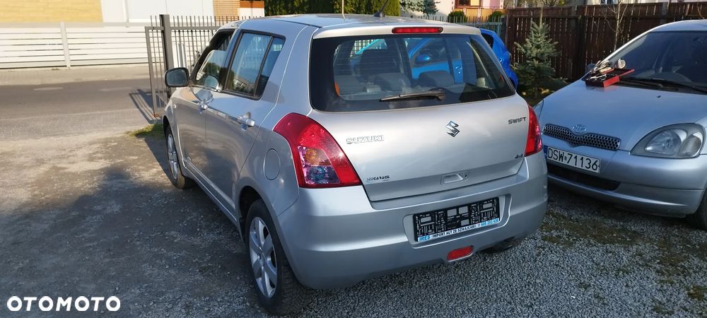 Suzuki Swift - 7