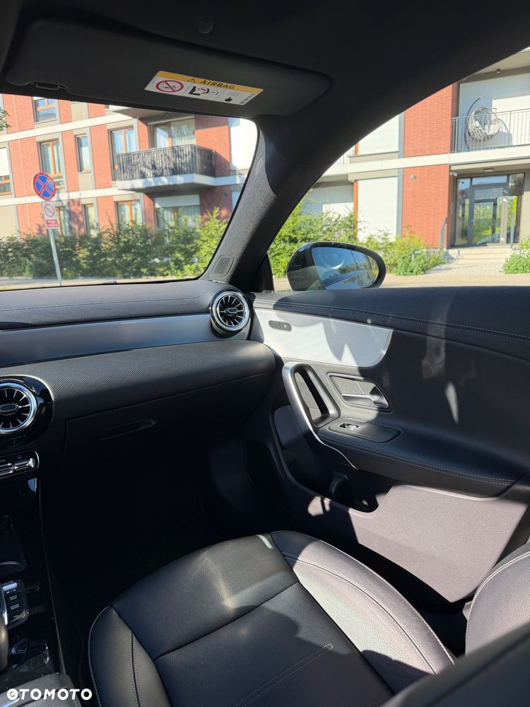 Mercedes-Benz CLA 220 d 4-Matic AMG Line 8G-DCT - 11