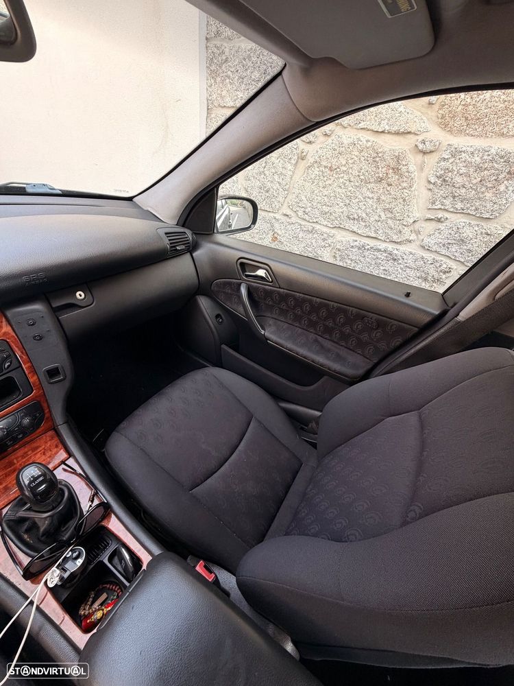 Mercedes-Benz C 220 CDI Classic DPF - 12