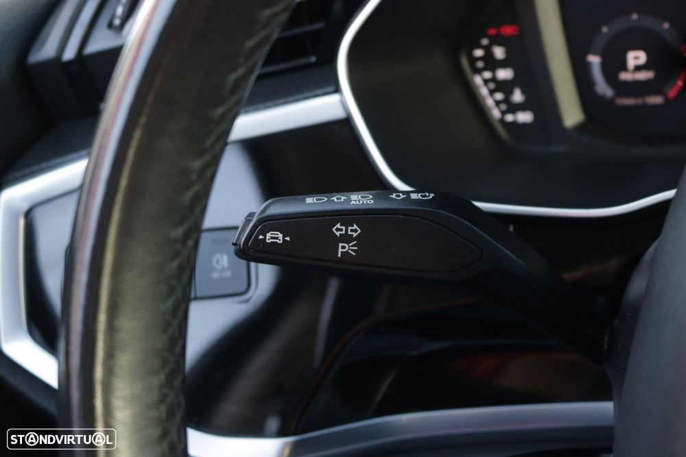 Audi Q3 35 TDI S tronic - 36