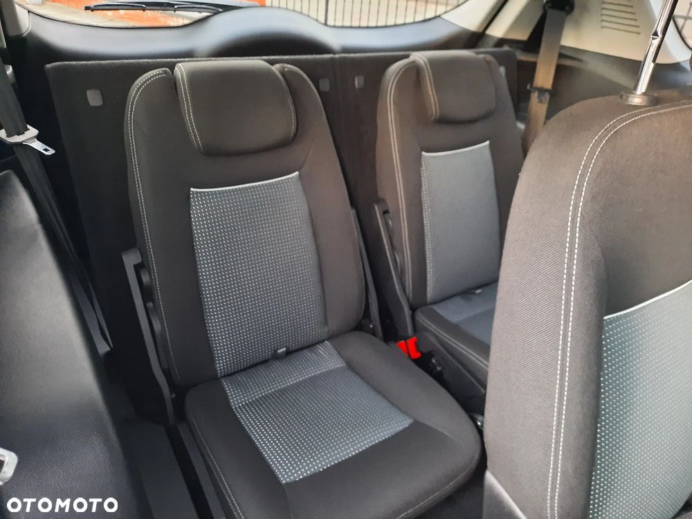 Ford S-Max 2.0 TDCi DPF Champions Edition - 16