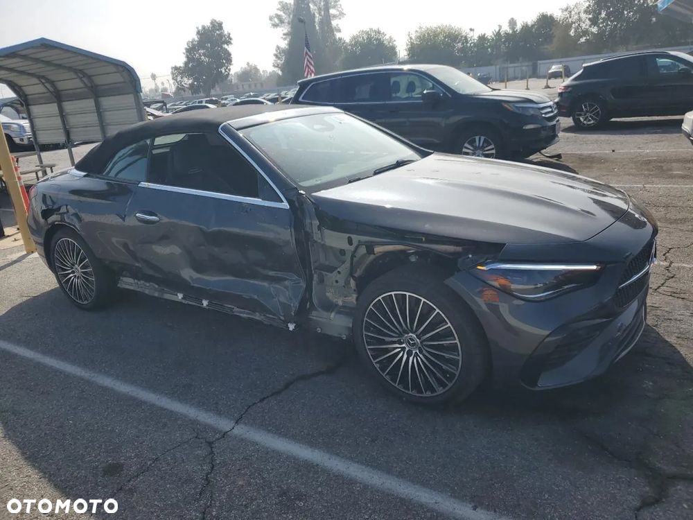 Mercedes-Benz CLE - 4