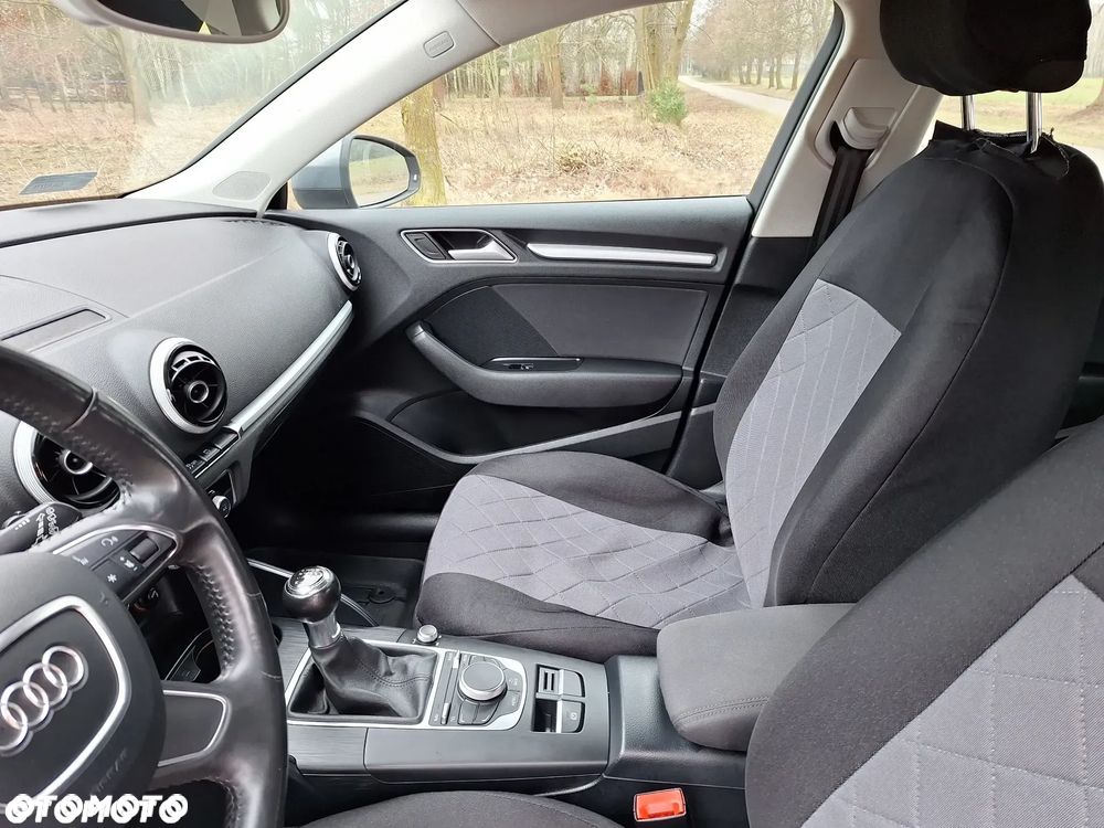 Audi A3 1.4 TFSI Ambiente - 10