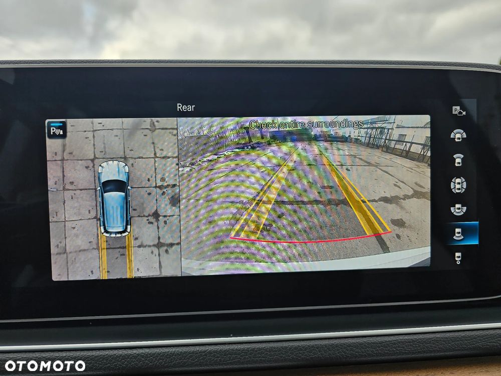 Mercedes-Benz GLE - 25