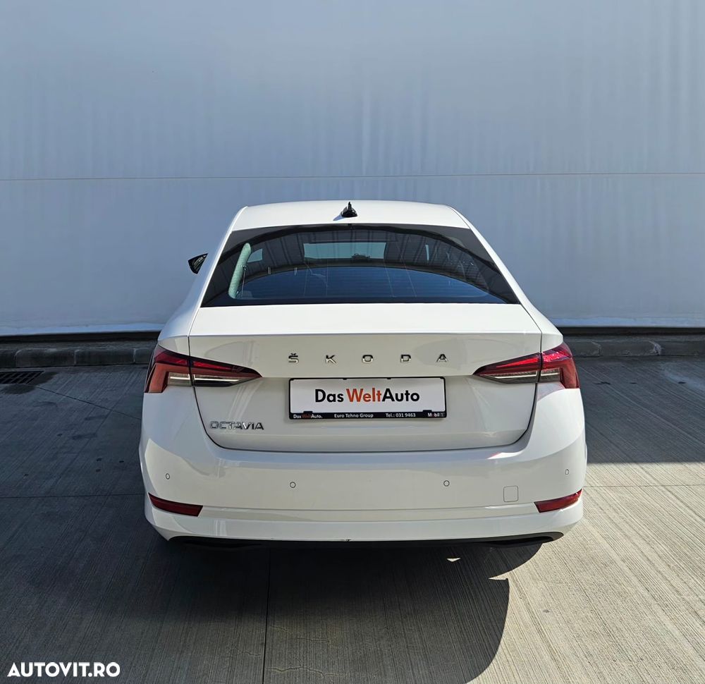 Skoda Octavia 2.0 TDI DSG Ambition - 4