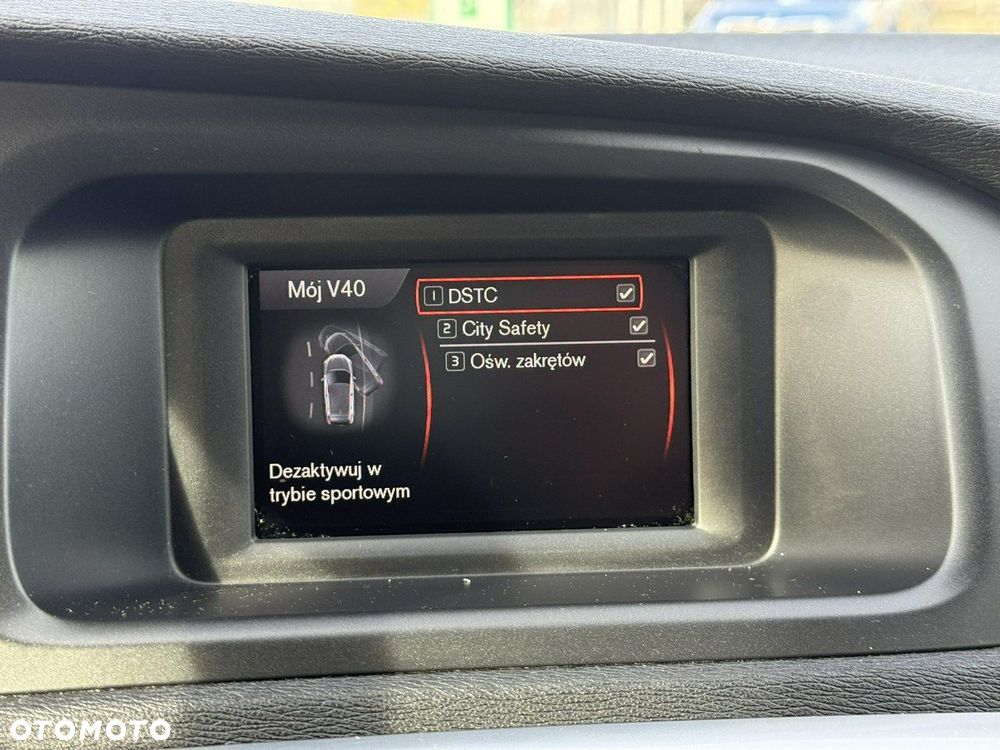 Volvo V40 - 23