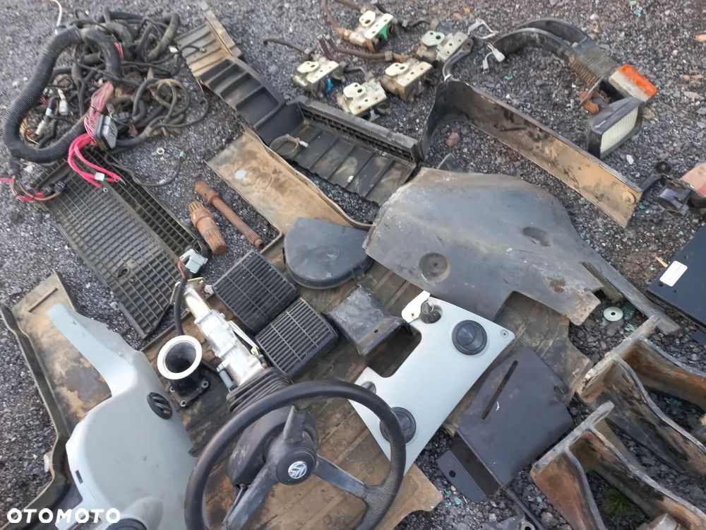 CzęśCI kabiny NEW HOLLAND 8020,8030,8040,8050,TG230.285,CASE MX230,270 drzwi,dach,plastiki,tapicerka,fotel pasażera,instalacja, - 12