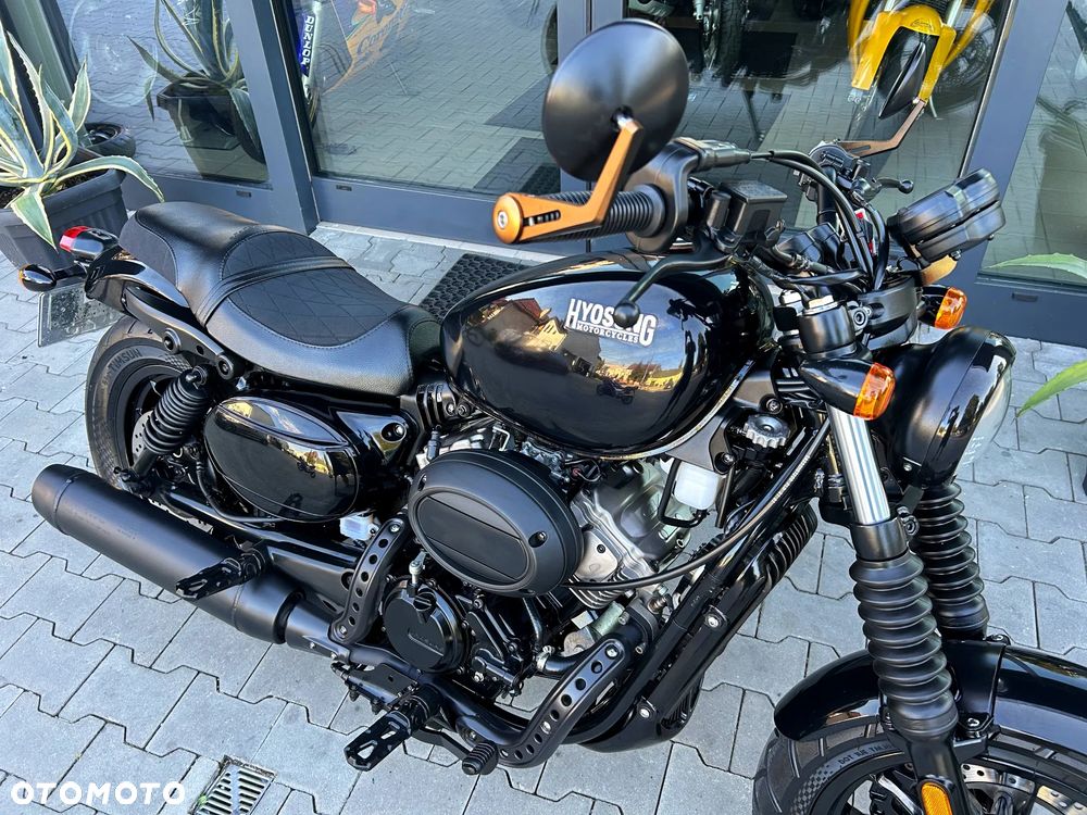 Hyosung GV - 22