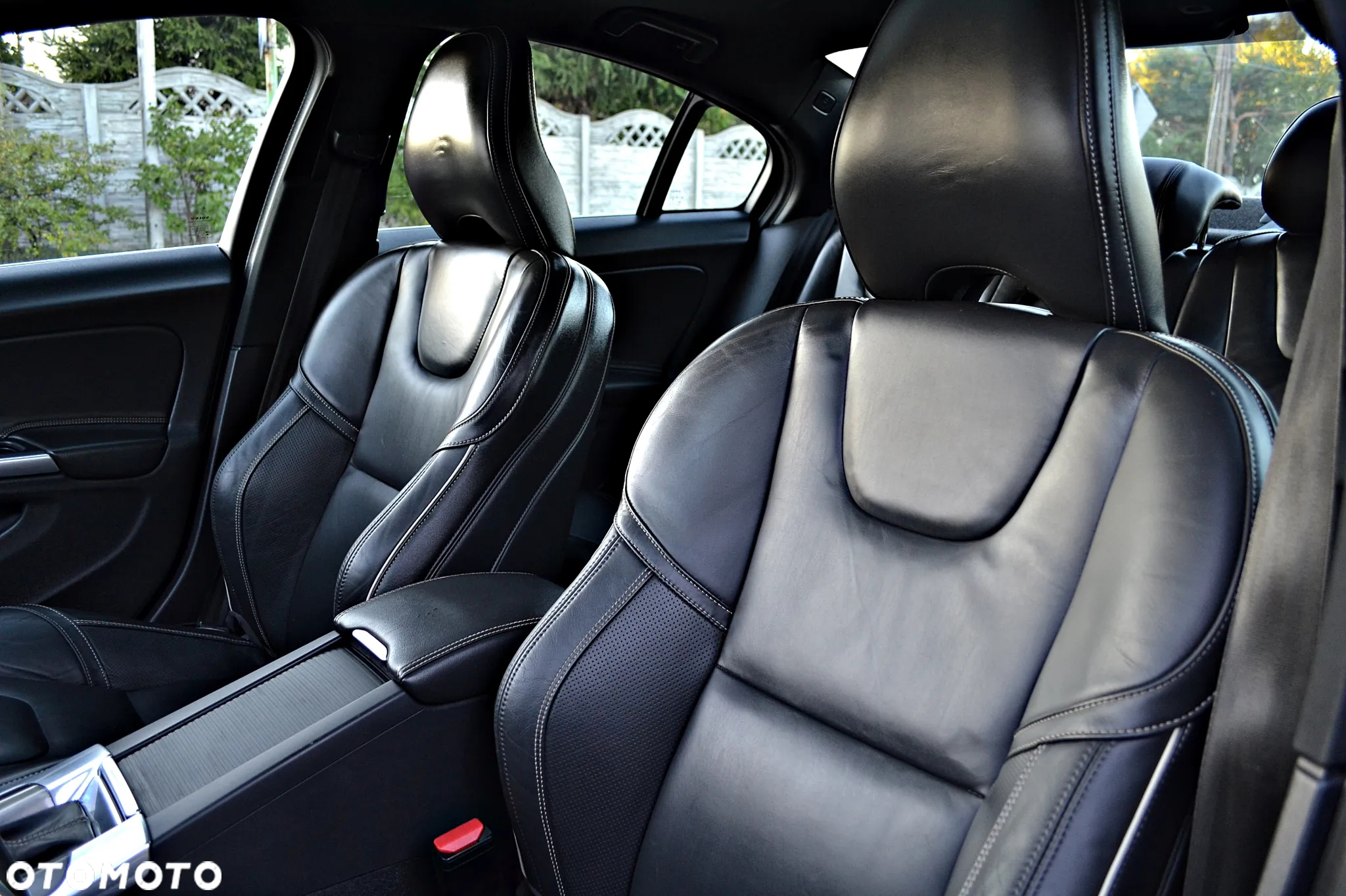 Volvo S60 D4 Geartronic RDesign - 26