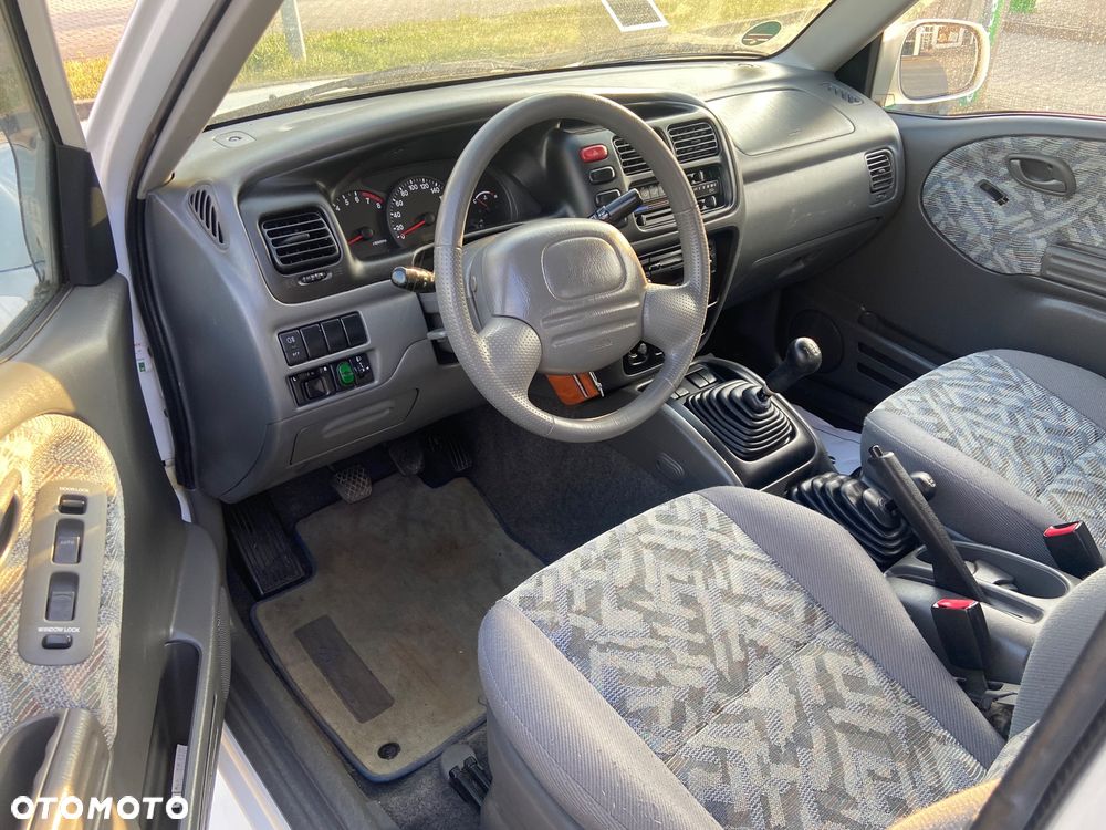 Suzuki Grand Vitara - 21