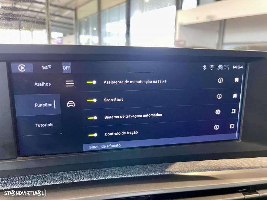 Peugeot 3008 1.2 Hybrid Allure e-DCS6 - 23