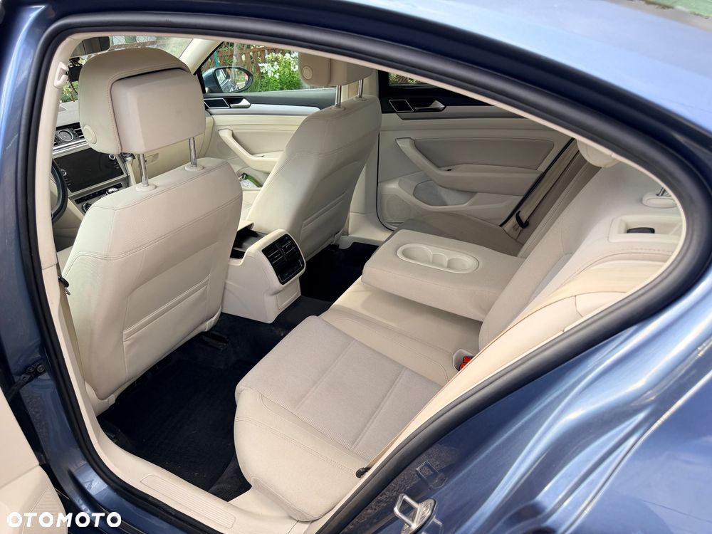 Volkswagen Passat 1.4 TSI BMT ACT Comfortline - 8