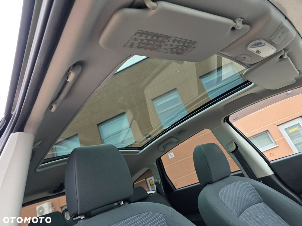 Nissan Qashqai+2 2.0 Visia - 27