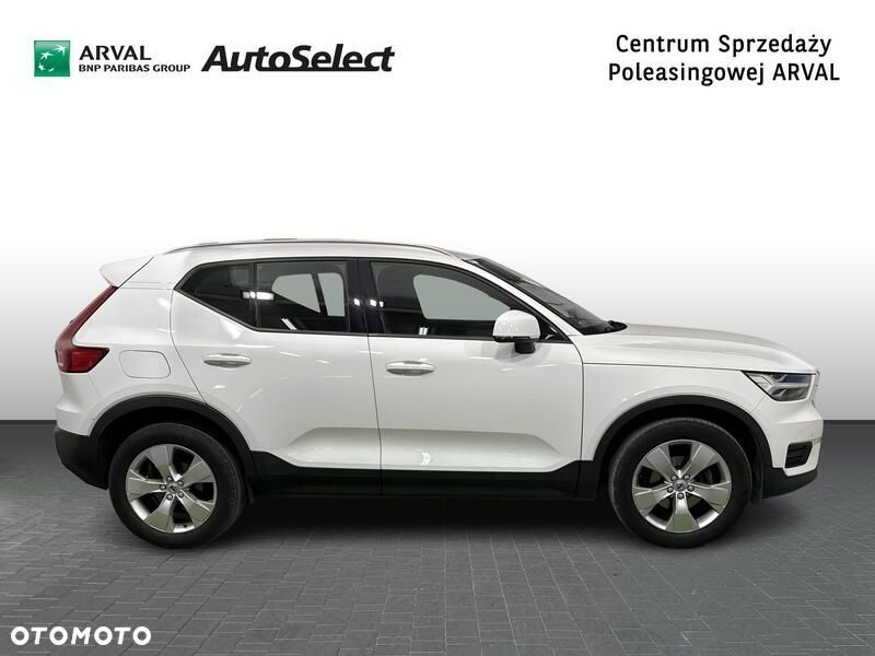 Volvo XC 40 T3 Momentum - 8