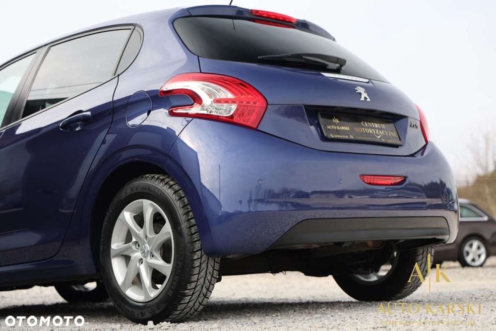 Peugeot 208 - 16