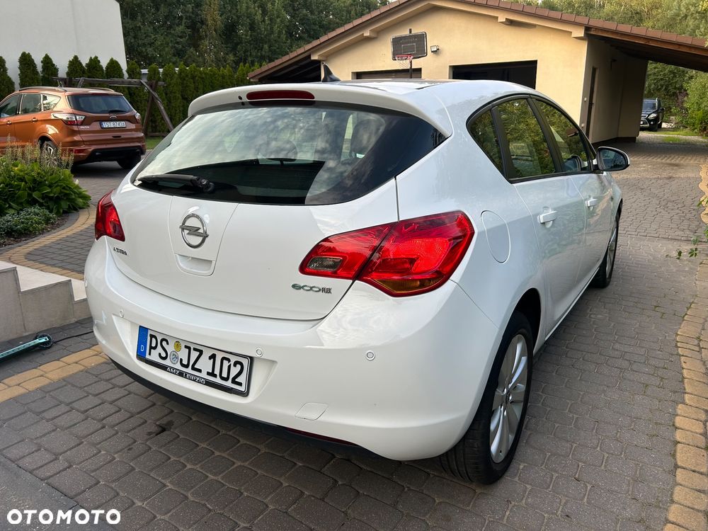 Opel Astra 1.4 ecoFLEX - 9