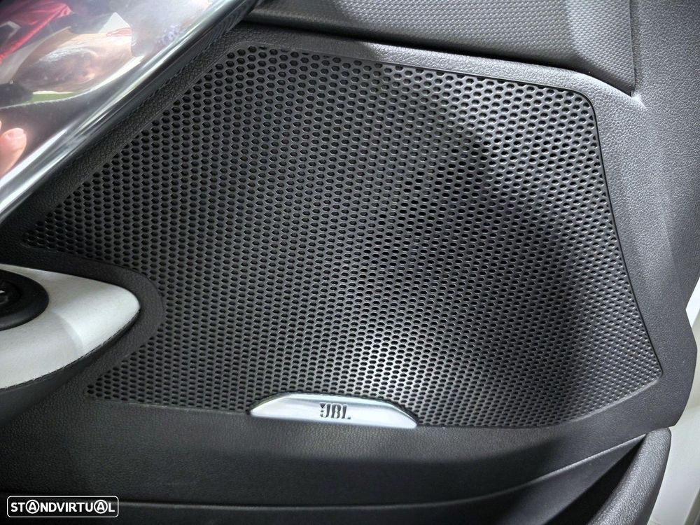 Peugeot 308 CC 155 THP Auto Roland Garros - 30