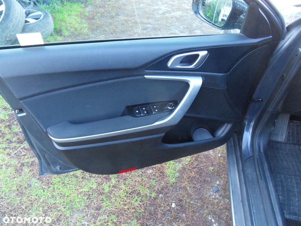 Kia XCeed 1.5 T-GDI M DCT - 20