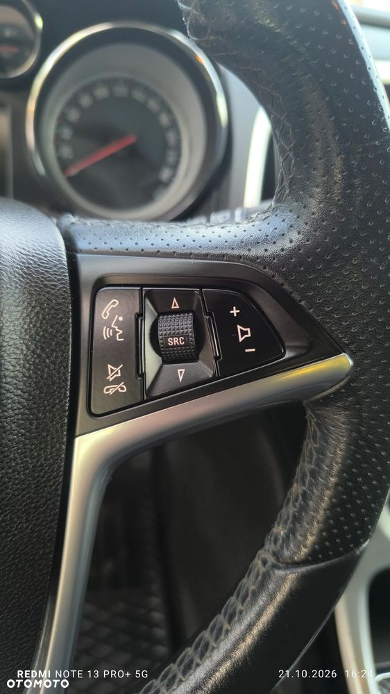 Opel Astra 2011