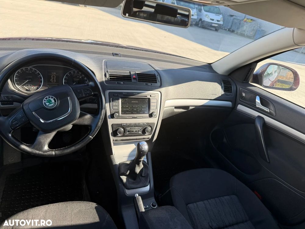 Skoda Octavia 2.0 TDI Ambition - 6