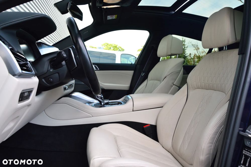 BMW X6 xDrive30d - 16