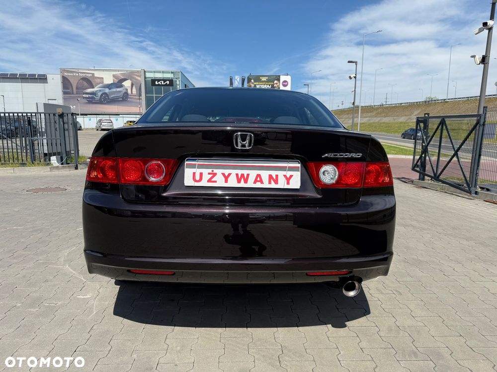 Honda Accord 2.0 Comfort - 9